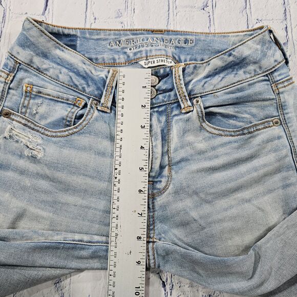 American Eagle WOMENS SIZE 2 Artist Crop Jeans Blue Low Rise Denim Distressed - Picture 4 of 16